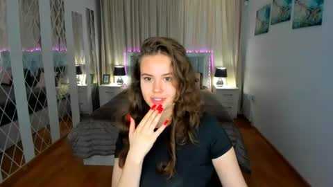 Snapshot of beatricewild chatting on June 27, 2026, 12:22 pm BeatriceWild online show from June 27, 2026, 12:22 pm