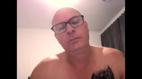 Snapshot of beatsboy87 chatting on February 28, 2025, 12:31 pm beatsboy87 online show from February 28, 2025, 12:31 pm