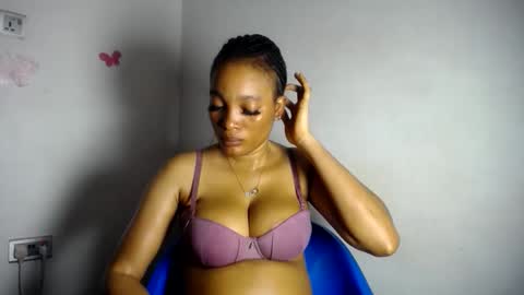 Snapshot of beautiful_moanna chatting on April 23, 2026, 9:28 pm moanna online show from April 23, 2026, 9:28 pm