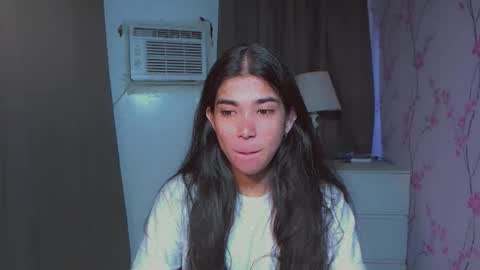 TRIXIE online show from March 18, 2026, 2:58 am