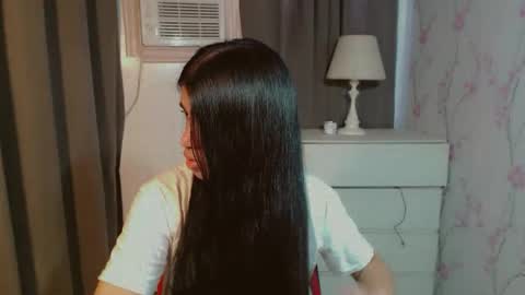 TRIXIE online show from April 11, 2026, 7:56 am