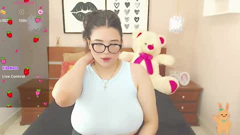 Snapshot of beautty_pink chatting on January 17, 2025, 3:00 pm beautty_pink online show from January 17, 2025, 3:00 pm