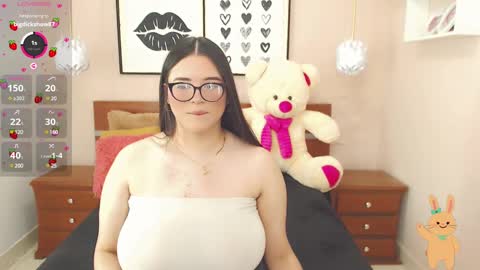 Snapshot of beautty_pink chatting on February 18, 2025, 2:27 pm beautty_pink online show from February 18, 2025, 2:27 pm