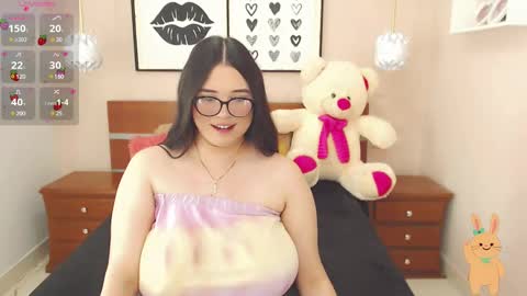 Snapshot of beautty_pink chatting on February 24, 2025, 5:20 pm beautty_pink online show from February 24, 2025, 5:20 pm