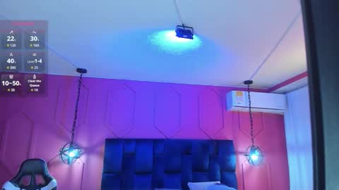 Snapshot of beauty_milf4 chatting on October 11, 2025, 11:09 am Chantall online show from October 11, 2025, 11:09 am