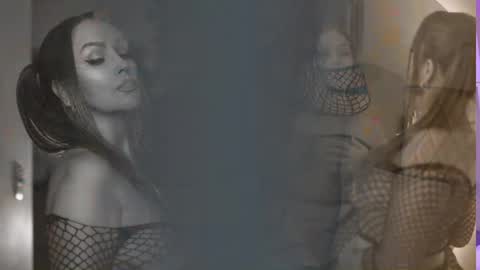 Snapshot of beauty_milf4 chatting on May 23, 2026, 1:48 pm Chantall online show from May 23, 2026, 1:48 pm