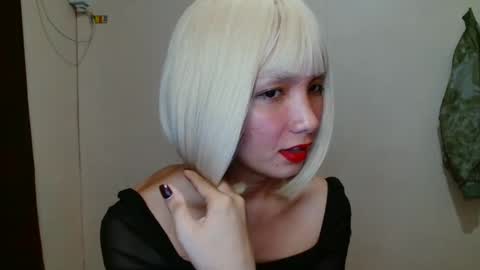 Snapshot of beautyandmadness_69 chatting on May 11, 2026, 5:21 pm fernanda online show from May 11, 2026, 5:21 pm