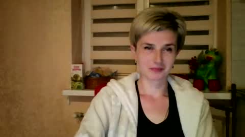 BeautyKsenia online show from April 6, 2026, 7:04 pm