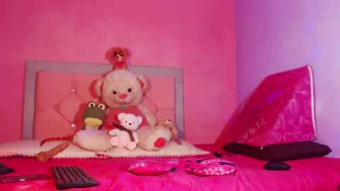 Snapshot of beautyqueen__ chatting on January 17, 2025, 9:06 pm BeautyMaffe online show from January 17, 2025, 9:06 pm