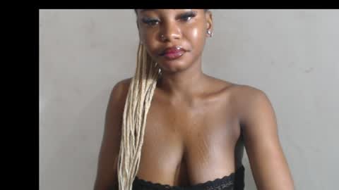 Snapshot of beautyslut1 chatting on April 17, 2026, 7:11 am beautyslut1 online show from April 17, 2026, 7:11 am
