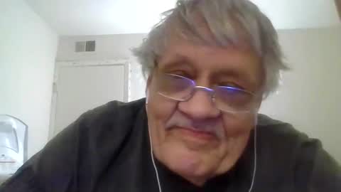 Snapshot of beautytomyeyes chatting on January 16, 2025, 7:17 am beautytomyeyes online show from January 16, 2025, 7:17 am