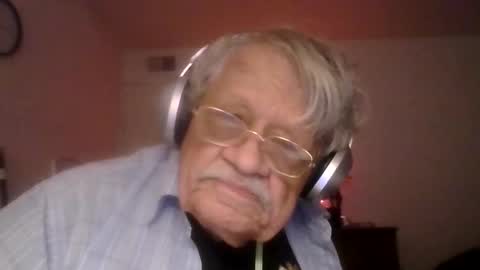 Snapshot of beautytomyeyes chatting on November 1, 2025, 2:13 am beautytomyeyes online show from November 1, 2025, 2:13 am