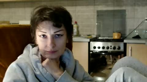 Snapshot of bebacksooon chatting on January 11, 2026, 7:19 pm Raluca online show from January 11, 2026, 7:19 pm