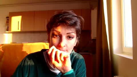 Snapshot of bebacksooon chatting on January 12, 2026, 2:33 pm Raluca online show from January 12, 2026, 2:33 pm