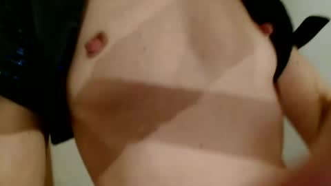 Snapshot of bebacksooon chatting on February 27, 2026, 10:43 pm Raluca online show from February 27, 2026, 10:43 pm