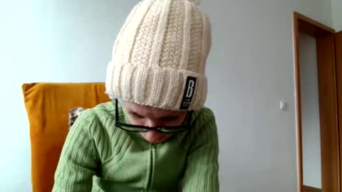 Snapshot of bebacksooon chatting on March 27, 2026, 12:38 pm Raluca online show from March 27, 2026, 12:38 pm