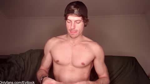 bebe  dust online show from November 28, 2025, 1:52 am