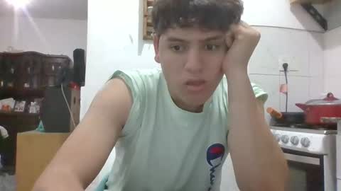 Snapshot of bebote0020 chatting on October 6, 2025, 4:21 am bebote0020 online show from October 6, 2025, 4:21 am