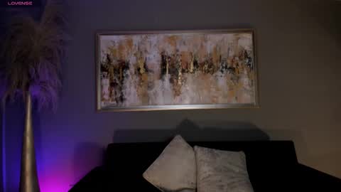 Am Becca online show from September 9, 2025, 7:13 pm