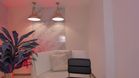 Am Becca online show from November 11, 2025, 6:30 pm