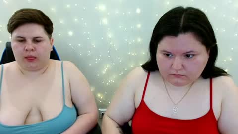 Snapshot of beckyandellen chatting on June 23, 2026, 8:01 am BeckyAndEllen online show from June 23, 2026, 8:01 am