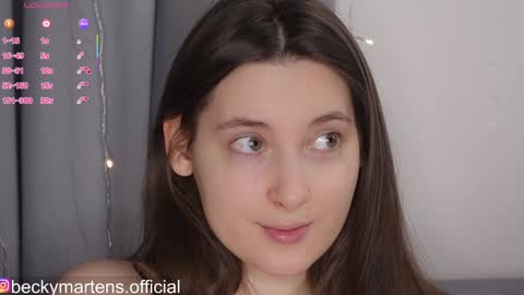 BeckyMartens come join me on    while im offline here  online show from February 3, 2026, 6:40 am