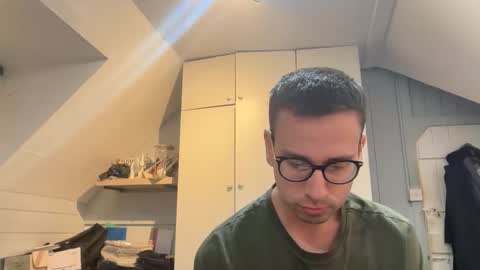 bedfordbottom26 online show from March 22, 2026, 9:18 pm