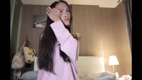 Snapshot of bee_thai chatting on January 11, 2026, 6:57 pm bee_thai online show from January 11, 2026, 6:57 pm