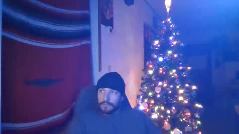 Snapshot of beefystick93 chatting on December 27, 2024, 2:22 pm beefystick93 online show from December 27, 2024, 2:22 pm