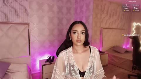 BELLA online show from November 26, 2025, 3:24 pm