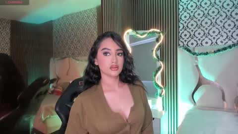 BELLA online show from November 29, 2025, 7:28 pm