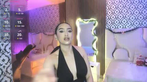 BELLA online show from December 2, 2025, 11:48 am