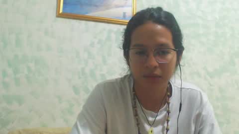 Snapshot of beentage chatting on December 20, 2024, 8:17 am Alex online show from December 20, 2024, 8:17 am