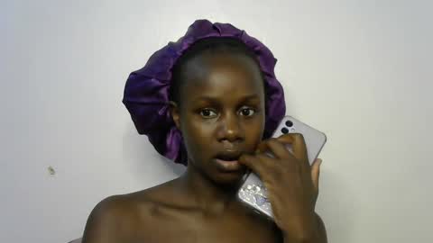 Snapshot of beeswee chatting on January 7, 2025, 7:17 pm beeswee online show from January 7, 2025, 7:17 pm