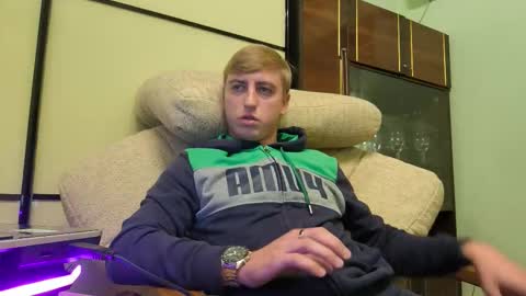 Igor online show from October 28, 2025, 3:47 pm