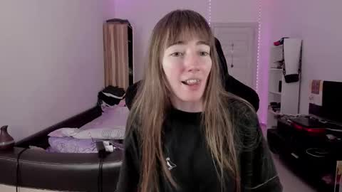 Snapshot of bekkawell chatting on September 15, 2025, 12:16 pm Lisa online show from September 15, 2025, 12:16 pm