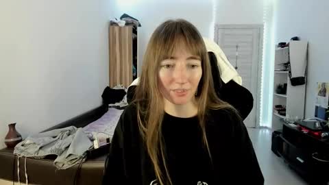 Snapshot of bekkawell chatting on November 5, 2025, 2:17 pm Lisa online show from November 5, 2025, 2:17 pm