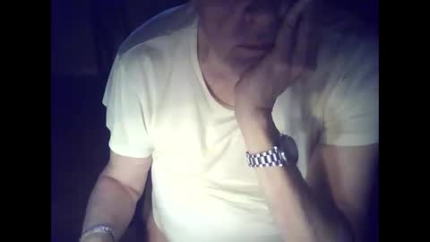 bekklove1 online show from November 22, 2025, 9:30 am