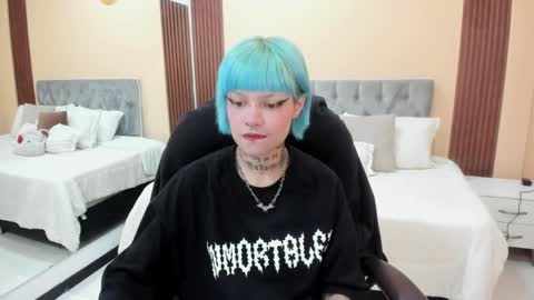 Snapshot of bela_craxkerr chatting on June 4, 2026, 1:06 pm Bela online show from June 4, 2026, 1:06 pm