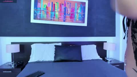 Bela  online show from November 19, 2025, 3:39 am