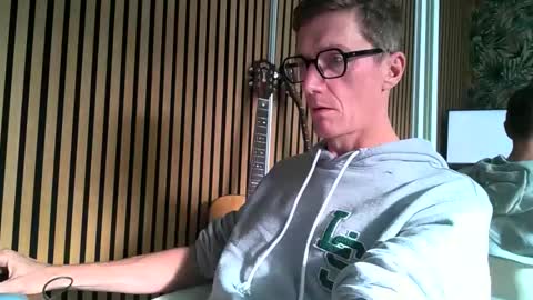 SexFriendFrance online show from November 4, 2025, 12:48 pm