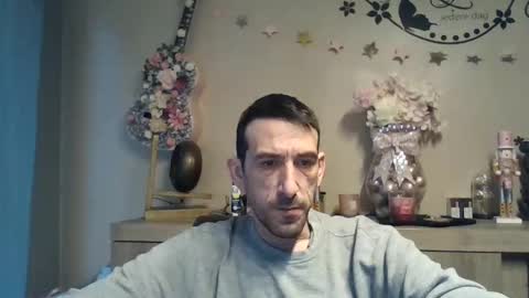 Snapshot of belgianboy33 chatting on December 15, 2025, 8:07 am Dreamcock online show from December 15, 2025, 8:07 am