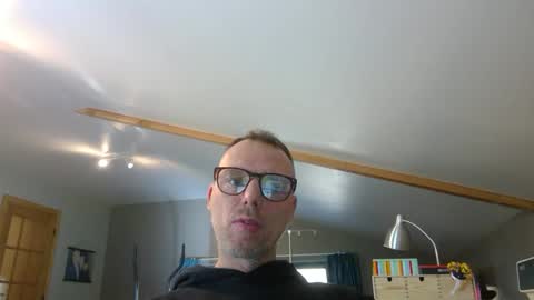 Snapshot of belgianordenary chatting on February 18, 2025, 12:17 pm belgianordenary online show from February 18, 2025, 12:17 pm