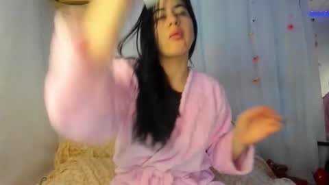 modelo independiente online show from January 13, 2026, 10:48 pm