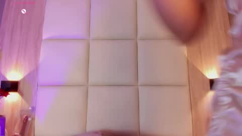 Snapshot of bella1207 chatting on June 2, 2026, 7:49 pm Bella cam online show from June 2, 2026, 7:49 pm