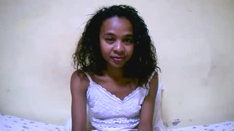 Snapshot of bella193999 chatting on December 6, 2024, 12:49 pm bella193999 online show from December 6, 2024, 12:49 pm