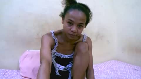 bella193999 online show from December 19, 2025, 5:14 am