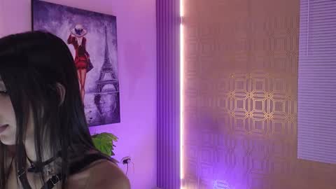 Snapshot of bella19__ chatting on December 15, 2025, 8:57 pm bella19 online show from December 15, 2025, 8:57 pm