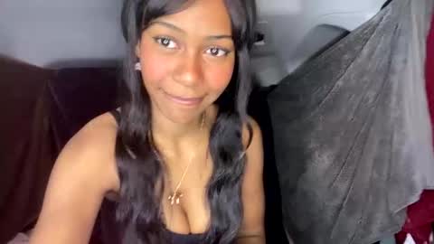 bella19sua online show from November 23, 2025, 7:19 am