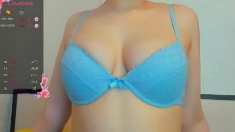 Bella online show from April 10, 2026, 11:15 am